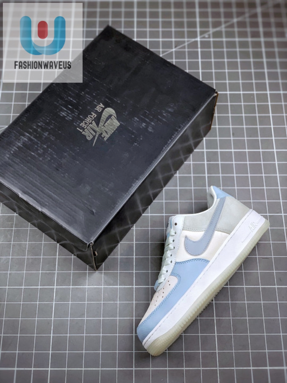 Nike Air Force 1 Low Light Armory Blue Obsidian Mist 