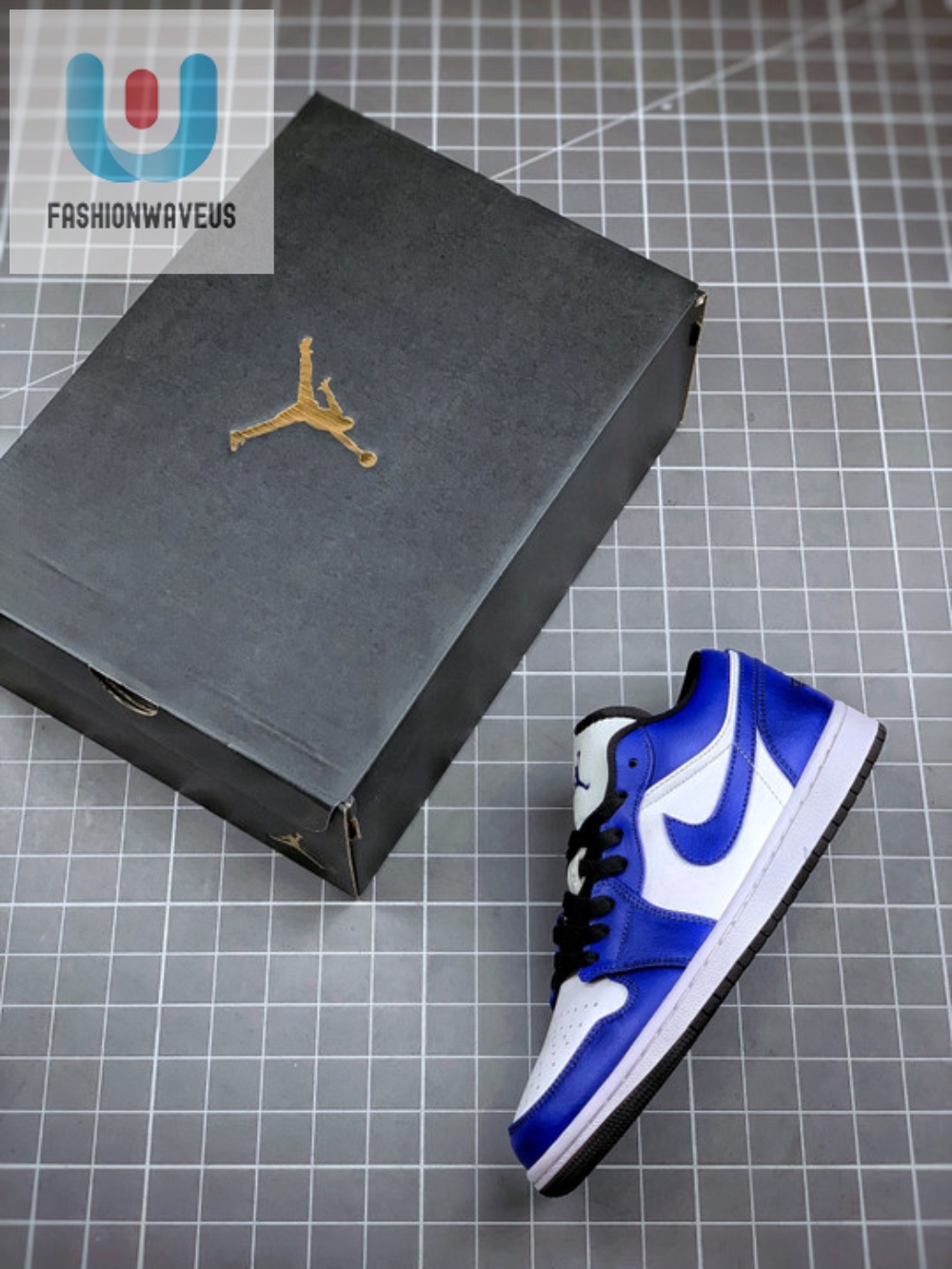 Air Jordan 1 Low Whitegame Royalblack 