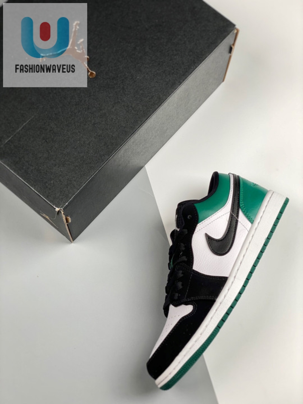 Air Jordan 1 Low Whiteblackmystic Green 