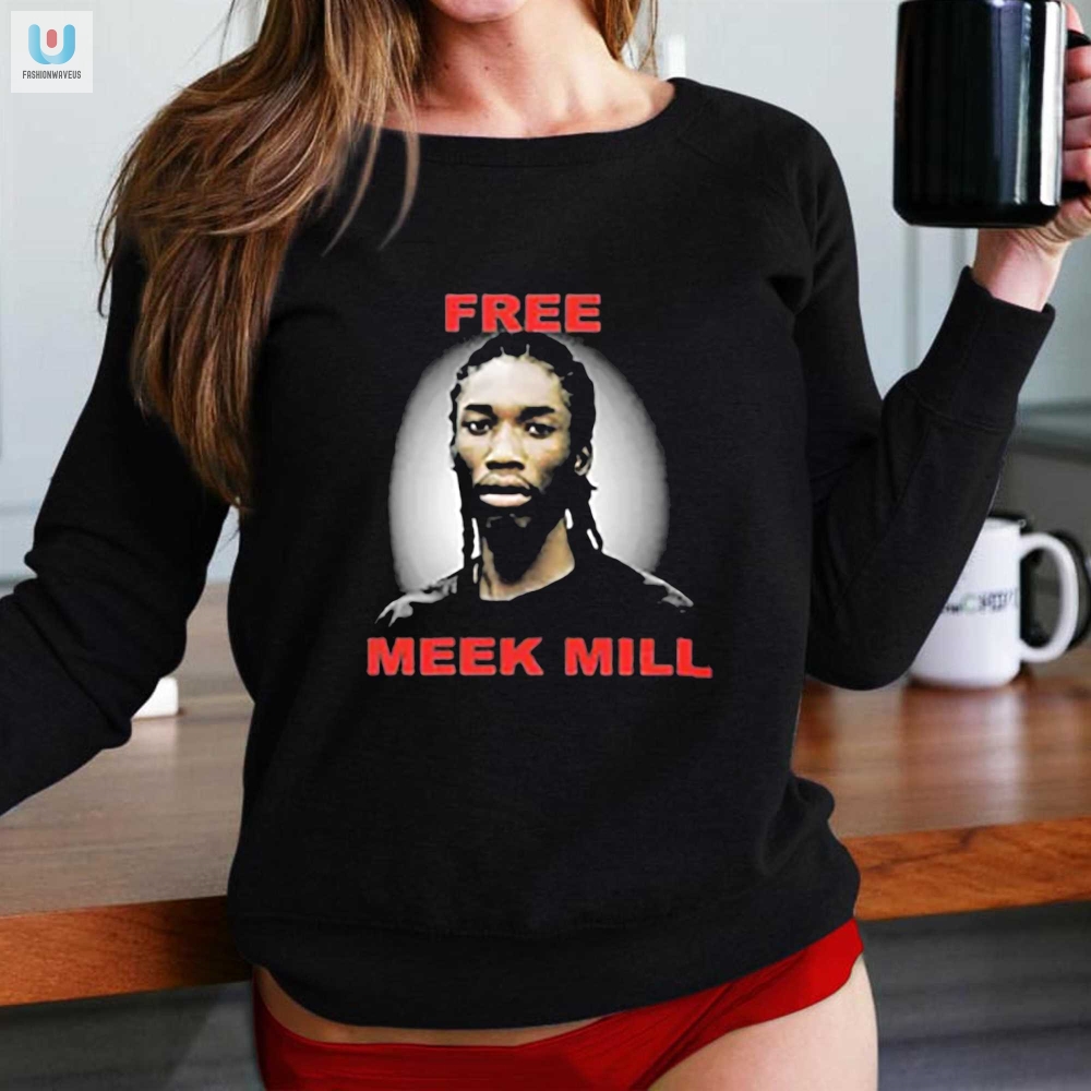 Drake Wearing Free Meek Mill Shirt 