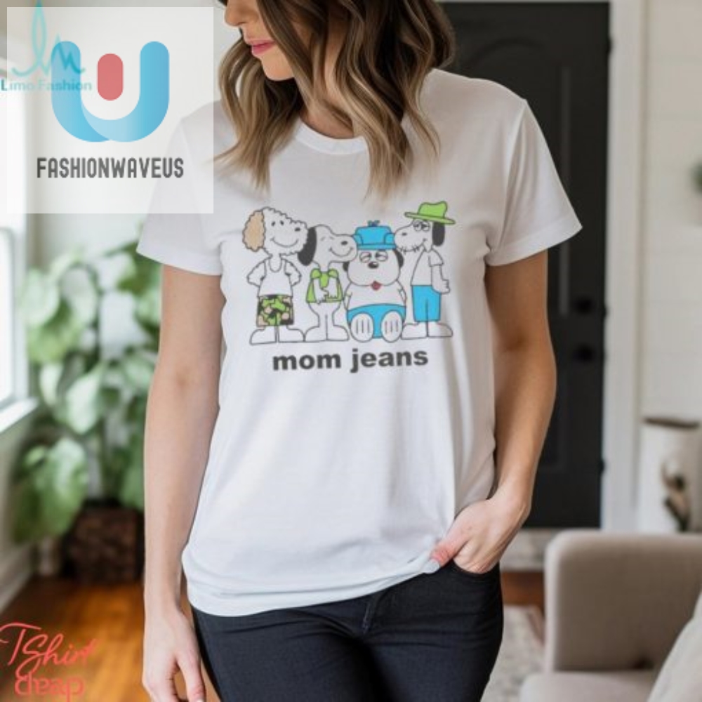 Momjeans Snoopy Shirt 