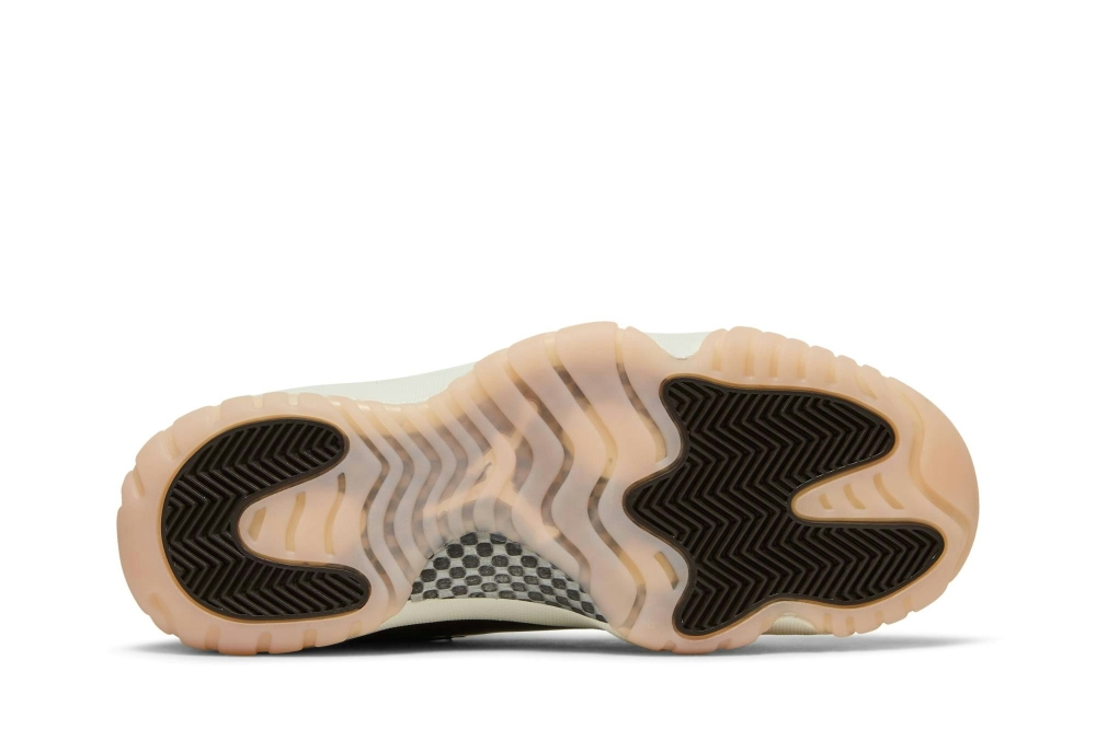 Air Jordan 11 Neapolitan Ar0715101 12 Air Jordan 11 ‘Neapolitan’ AR0715-101