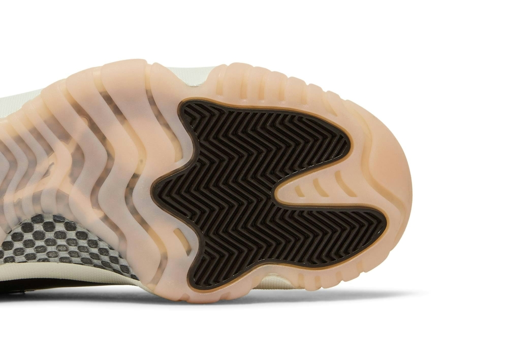 Air Jordan 11 Neapolitan Ar0715101 13 Air Jordan 11 ‘Neapolitan’ AR0715-101