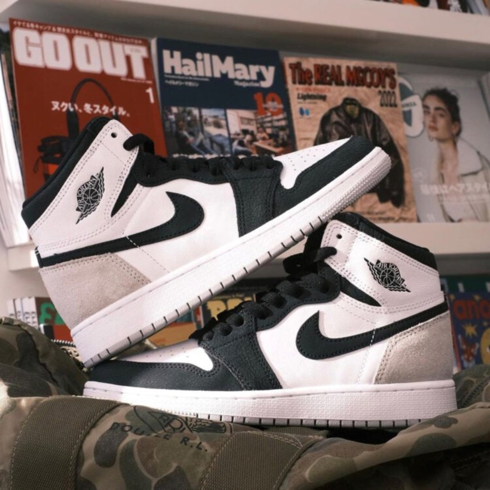 Air Jordan 1 High Og Wmns Stage Haze 555088108 9 Air Jordan 1 High OG WMNS ‘Stage Haze’ 555088-108