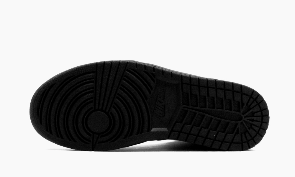 Air Jordan 1 Mid Triple Black 5 Air Jordan 1 Mid ‘Triple Black’