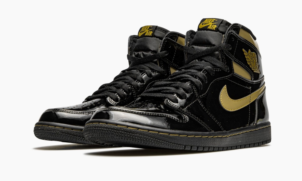 Air Jordan 1 Retro High Og Black Metallic Gold 555088032 7 Air Jordan 1 Retro High OG ‘Black Metallic Gold’ 555088-032