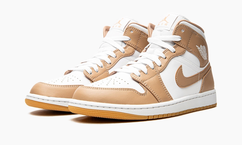Air Jordan 1 Mid Tan Gum 7 Air Jordan 1 Mid ‘Tan / Gum’