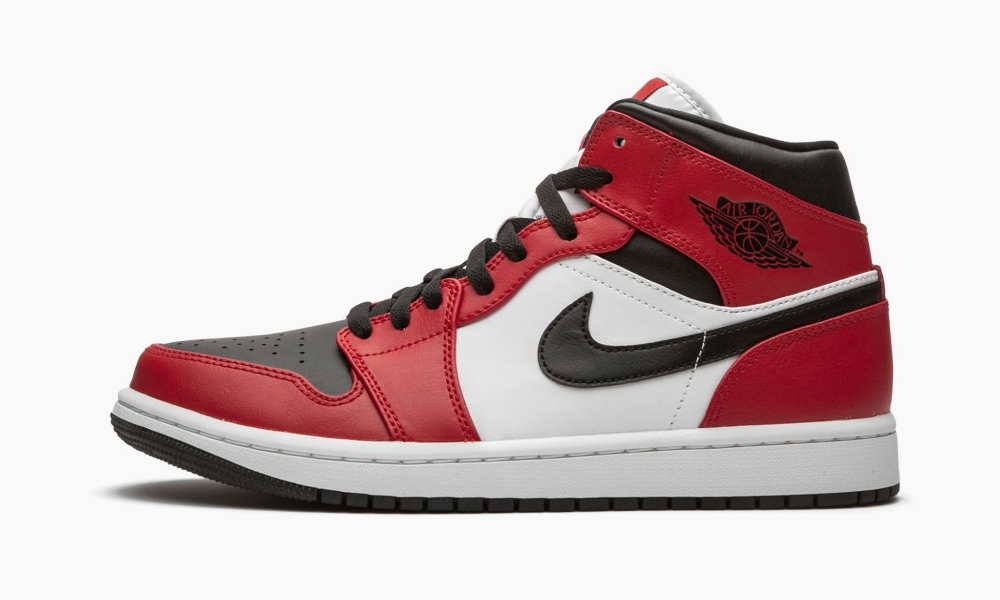 Air Jordan 1 Mid Chicago Black Toe 554724069 6 Air Jordan 1 Mid ‘Chicago Black Toe’ 554724-069