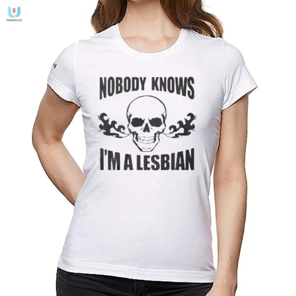 Funny Unique Nobody Knows Im A Lesbian Skull Shirt fashionwaveus 1 1