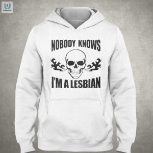 Funny Unique Nobody Knows Im A Lesbian Skull Shirt fashionwaveus 1 2