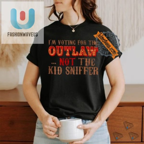 Funny Trump Outlaw Vs Kid Sniffer Voting Tshirt fashionwaveus 1