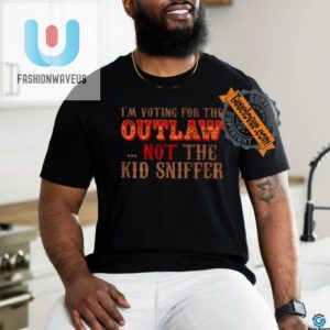 Funny Trump Outlaw Vs Kid Sniffer Voting Tshirt fashionwaveus 1 2