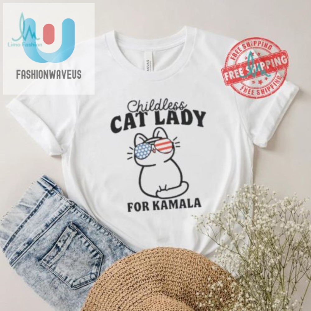 Funny Cat Lady For Kamala 2024 Shirt  Pro Democracy Tee