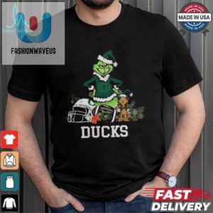 Ncaa Grinch Shirt The Grinch And Oregon Ducks Christmas T Shirt fashionwaveus 1 1