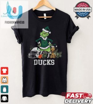 Ncaa Grinch Shirt The Grinch And Oregon Ducks Christmas T Shirt fashionwaveus 1 4