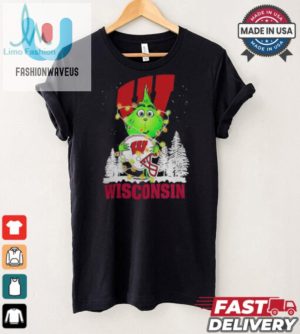 The Grinch Hug Ohio Wisconsin Badgers Helmet Christmas Shirt fashionwaveus 1 4